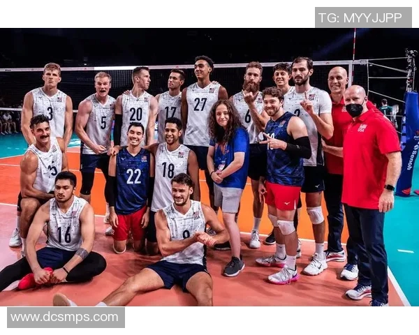 武汉足球队以53分领跑大师赛积分榜展现强劲实力