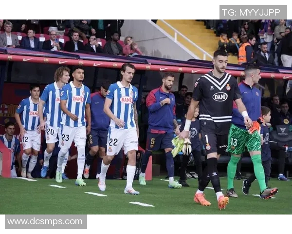 巴塞罗那主场迎战韦斯卡争夺西甲积分榜重要胜利 巴塞罗那主场迎战韦斯卡争夺西甲积分榜重要胜利