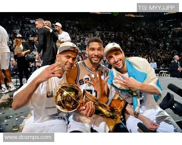 老鹰队与坎斯大班的激烈对决展现篮球魅力与团队精神的巅峰对抗