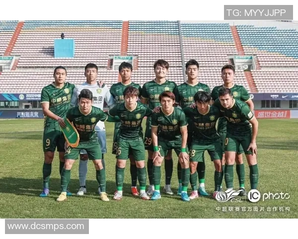 北京国安迎战红钻争夺中超联赛关键三分全力以赴展现球队实力